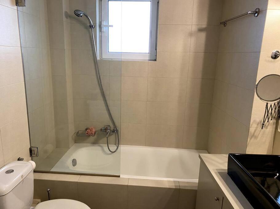 Spacious And Sunkissed 3Br & 2 Bathrooms Apartment Athènes Extérieur photo