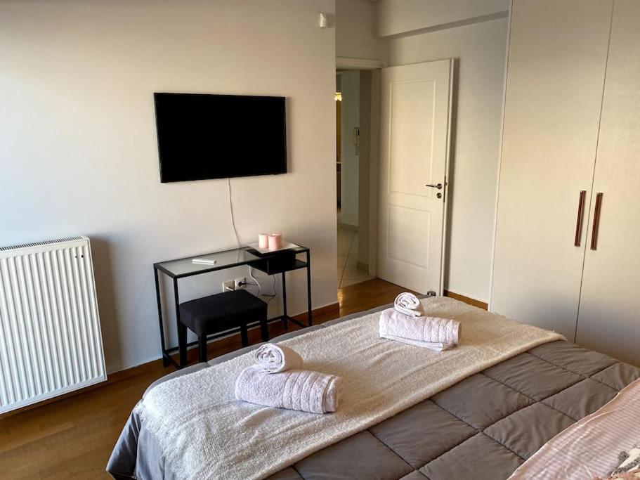 Spacious And Sunkissed 3Br & 2 Bathrooms Apartment Athènes Extérieur photo